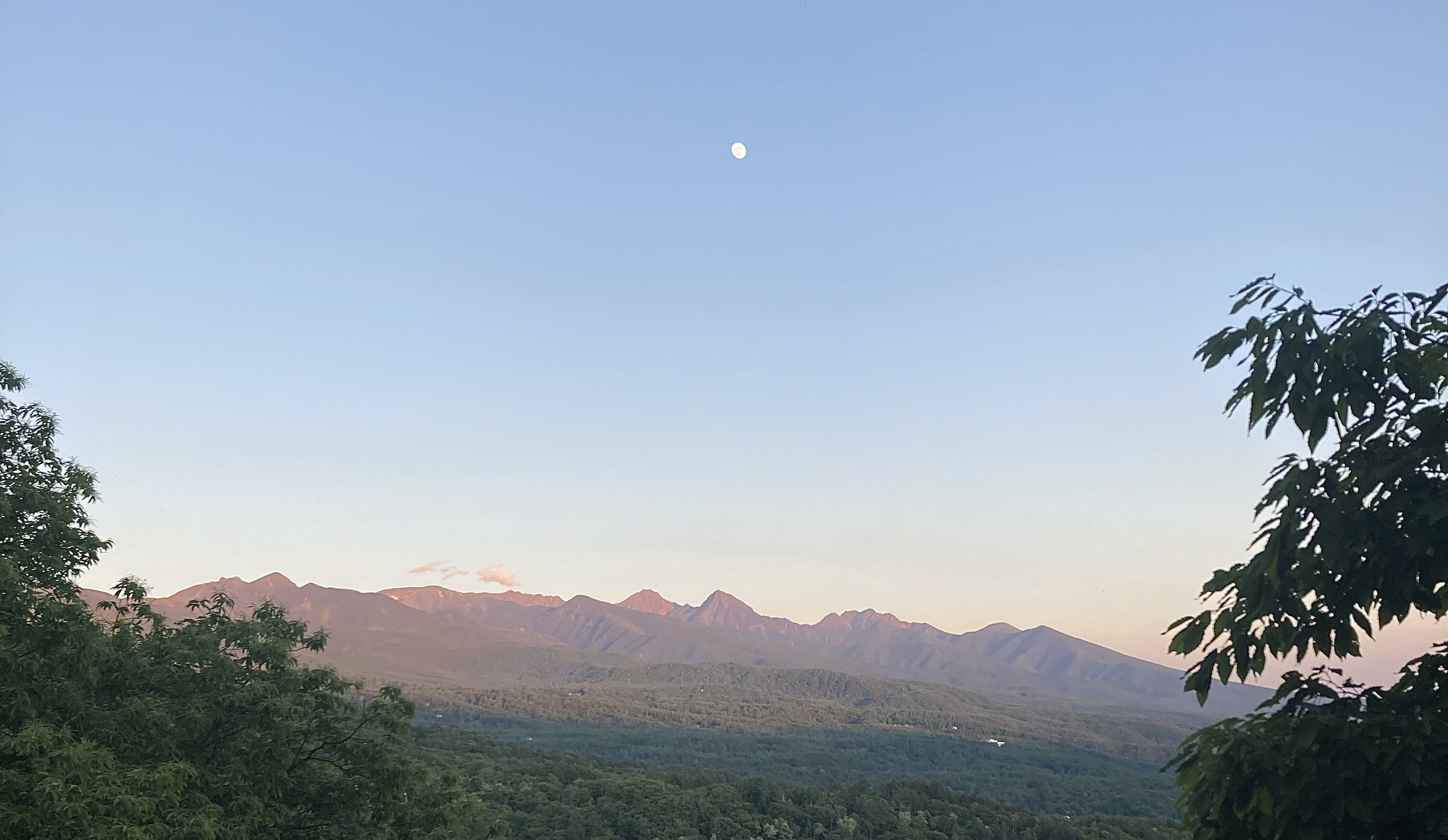 特選8.夏至間近の八ヶ岳夕映え.jpg