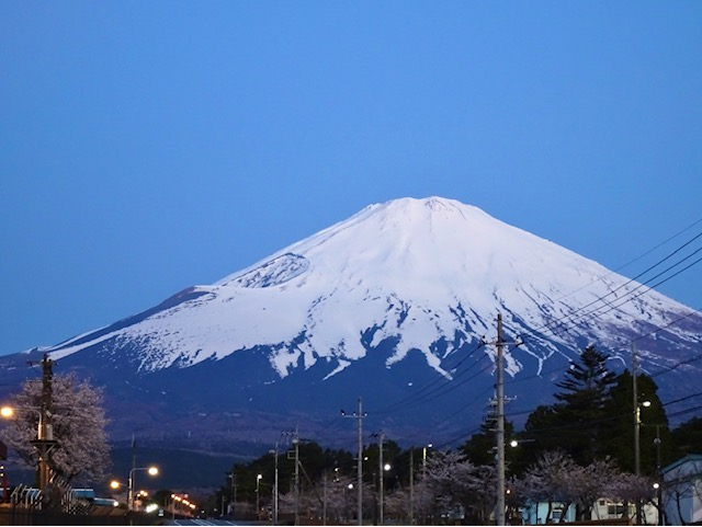 富士山遠望2023.4.png