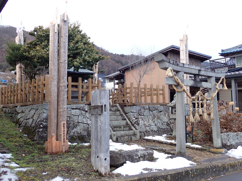 5.230301胡桃沢神社.JPG